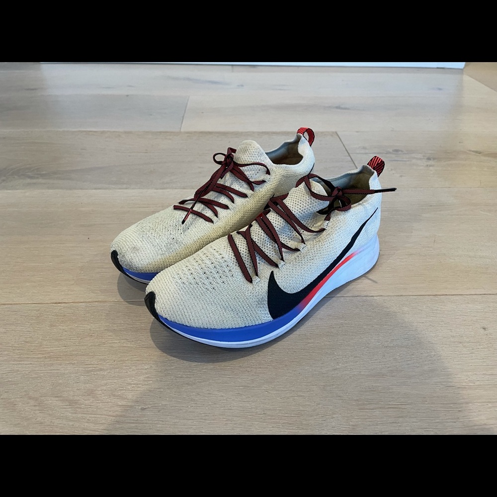 Nik Fly Zoom Sneakers